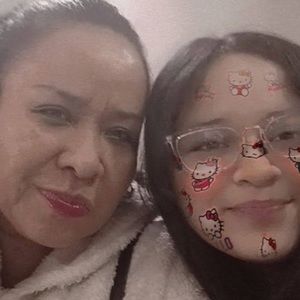 Meet your Posher, Elizabeth